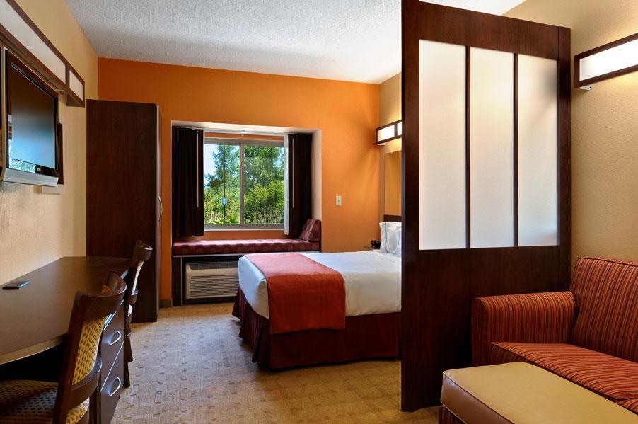 Microtel Inn & Suites By Wyndham Verona Esterno foto